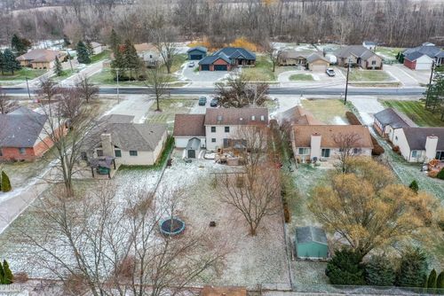 51613 Sass Rd, Chesterfield, MI, 48047-5935 | Card Image