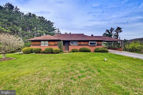 922 Gahle Road, Westminster, MD, 21157 | Card Image