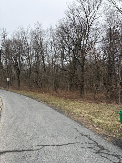 3748 Us Highway 9w, Highland, NY, 12528-2119 | Card Image