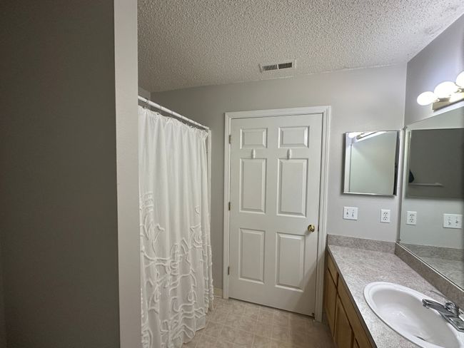 12101 Pinehurst Ln, Condo with 2 bedrooms, 2 bathrooms and null parking in Grand Blanc MI | Image 20