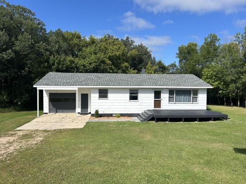 30686 340th Ave, Roseau, MN, 56751-8100 | Card Image