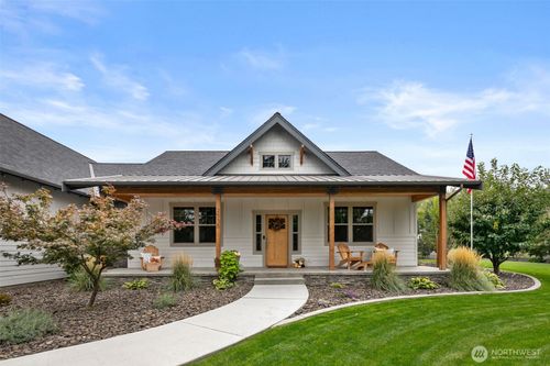 2535 Tuscany Ln, Malaga, WA, 98828-9312 | Card Image