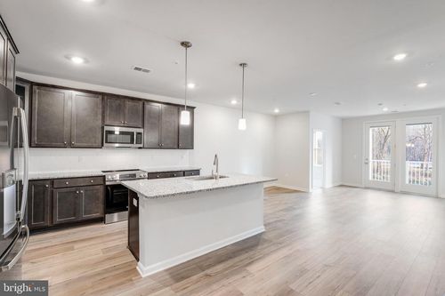 0201-4003 Seaside Alder Rd, BOWIE, MD, 20720-3584 | Card Image