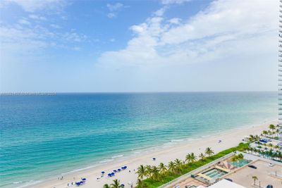 19G - 1950 S Ocean Dr, Condo with 2 bedrooms, 2 bathrooms and null parking in Hallandale Beach FL | Image 1