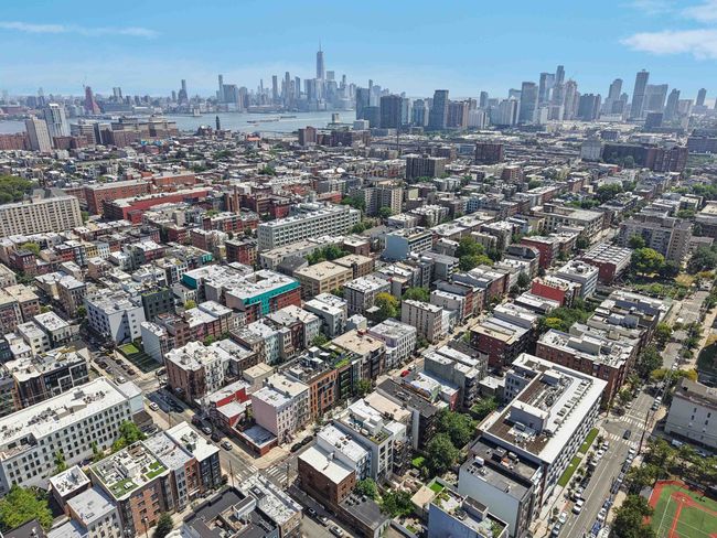 APT-4L - 420 Monroe St, House other with 2 bedrooms, 1 bathrooms and null parking in Hoboken NJ | Image 32