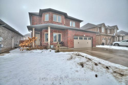 18 Brewerton Boulevard, Pelham, ON, L0S1E5 | Card Image