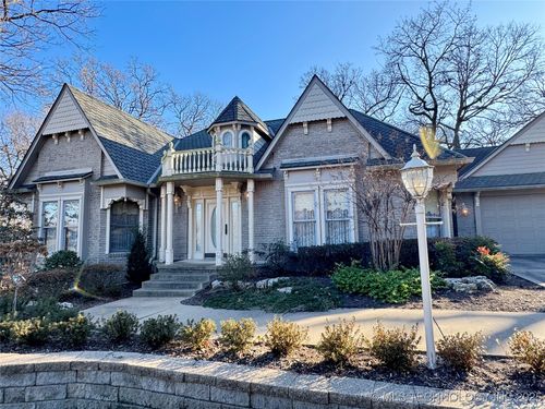 1202 E 10th Pl, Sand Springs, OK, 74063-8947 | Card Image