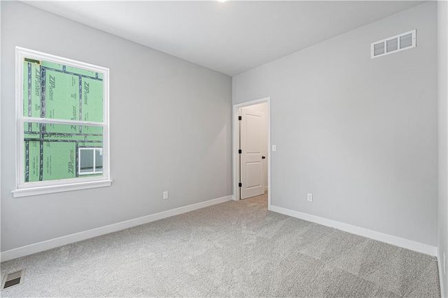 2437 Nw Sunnyvale Ct, House other with 3 bedrooms, 2 bathrooms and null parking in Blue Springs MO | Image 12