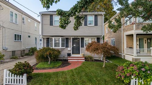 447 Wood St, New Bedford, MA, 02745-5734 | Card Image