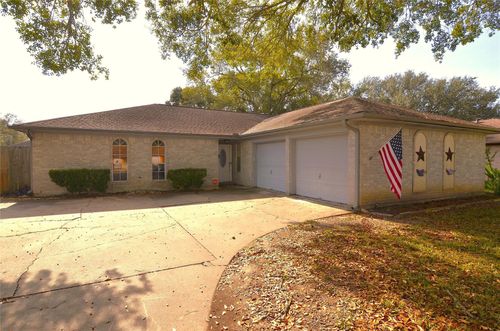 3514 Glenmeadow Dr, Rosenberg, TX, 77471-4752 | Card Image