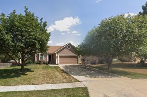 22646 S Washington Ave, Spring Hill, KS, 66083-3146 | Card Image