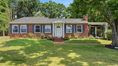 110 Coffey St, Gretna, VA, 24557-4094 | Card Image