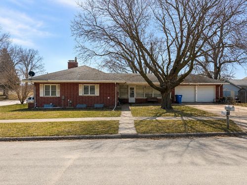 540 E Eagle St, Denver, IA, 50622-9556 | Card Image