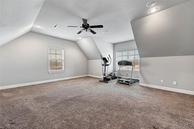 Endless possibilities for this huge bonus room | Image 32