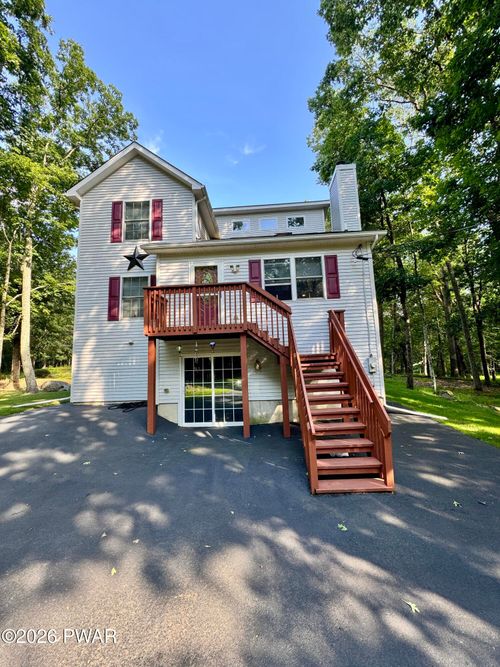 110 Stroud Ct, Dingmans Ferry, PA, 18328-4363 | Card Image