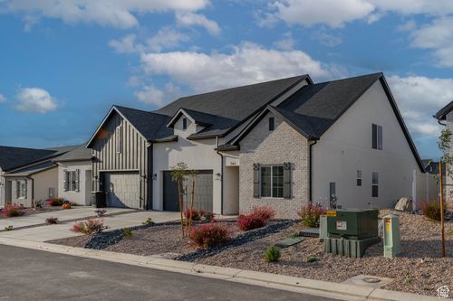 46e-344 W Rosie Loop, Cedar City, UT, 84721-8514 | Card Image