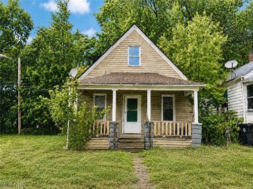 9705 Dunlap Avenue, Cleveland, OH, 44105 | Card Image