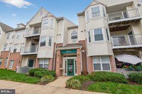 6-210-8931 Town Center Cir, UPPER MARLBORO, MD, 20774-4763 | Card Image