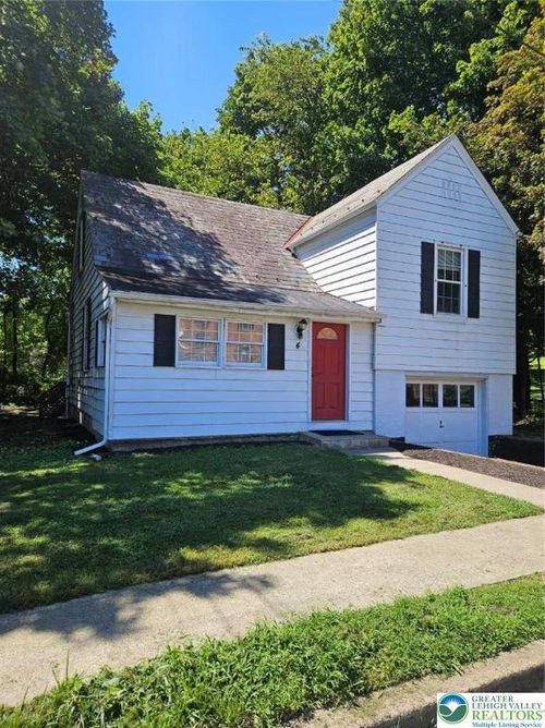 4 Boileau Ave, EASTON, PA, 18042-1628 | Card Image