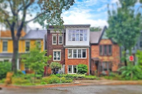 233 Borden St, Toronto, ON, M5S2N5 | Card Image