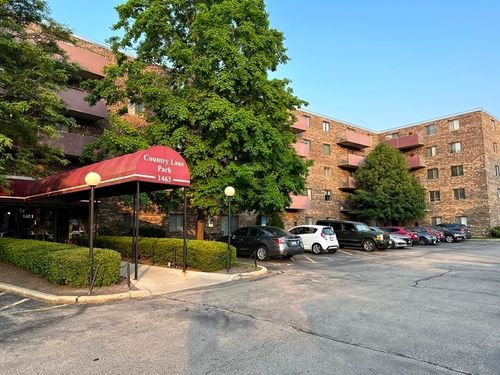 apt-304-1463 Mercury Dr, Schaumburg, IL, 60193-3529 | Card Image