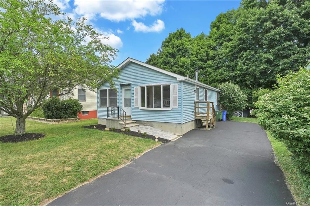 State St, Middletown, NY 10940