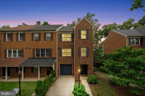 2155 Dominion Way, FALLS CHURCH, VA, 22043-2538 | Card Image