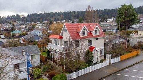 1560 Joan Ave, Crofton, BC, V0R1R0 | Card Image