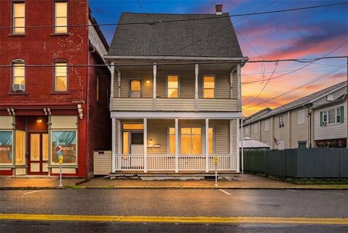 2-116 W Main Street, Pen Argyl Boro, PA, 18072 | Card Image