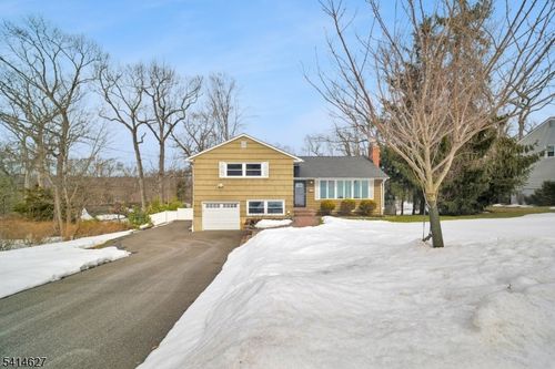 149 Hillside Ave, Berkeley Heights, NJ, 07922-1729 | Card Image
