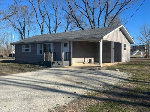 103 E Valley St, Willow Springs, MO, 65793-1626 | Card Image