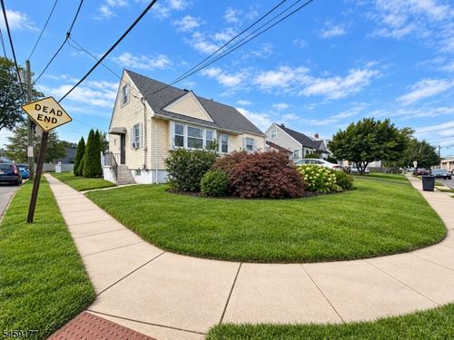 611 Green St, Elizabeth, NJ, 07202-2724 | Card Image
