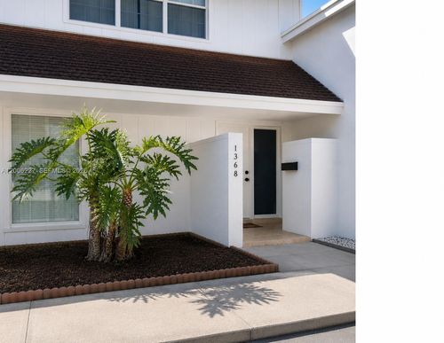 1368 Seaview, North Lauderdale, FL, 33068-3957 | Card Image
