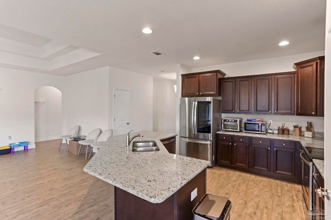 422 Chickadee St, House other with 4 bedrooms, 2 bathrooms and 2 parking in Crestview FL | Image 19