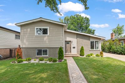 8414 W Madison Drive, House other with 3 bedrooms, 2 bathrooms and 3 parking in Niles IL | Image 1