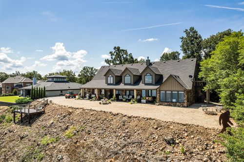 530 Eagles Nest Dr, Disney, OK, 74340-4002 | Card Image
