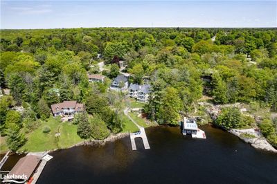 2 - 135 Abbey Lane, Home with 3 bedrooms, 2 bathrooms and 4 parking in Gravenhurst ON | Image 1