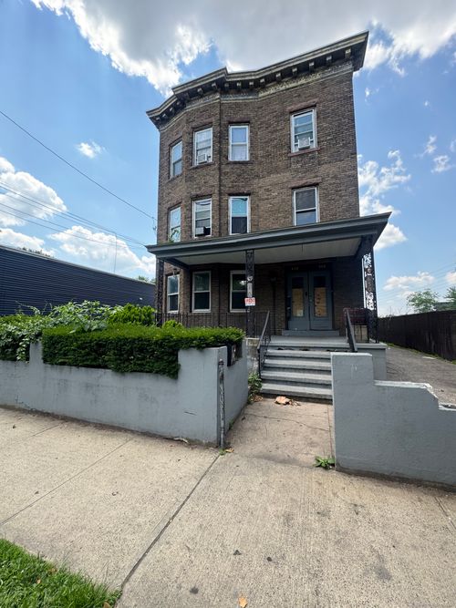 3-648 Ferry St, New Haven, CT, 06513-2927 | Card Image