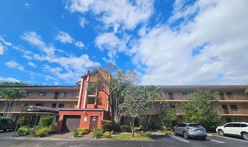 208-2214 S Cypress Bend Dr, Pompano Beach, FL, 33069-5600 | Card Image