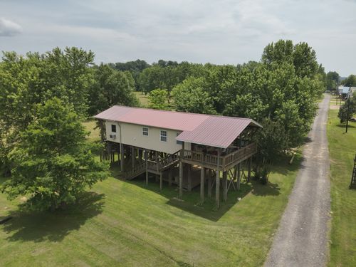 346 Martin Landing Rd, Lobelville, TN, 37097-4315 | Card Image