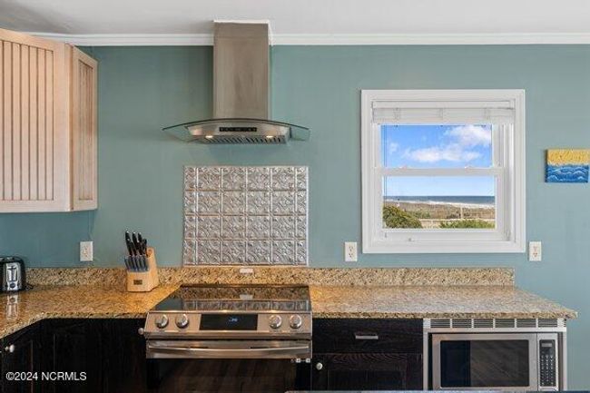 951 Fort Fisher Blvd S, House other with 3 bedrooms, 2 bathrooms and 1 parking in Kure Beach NC | Image 20