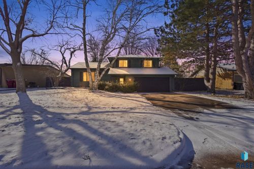 1509 E 54th St Street, Sioux Falls, SD, 57103 | Card Image