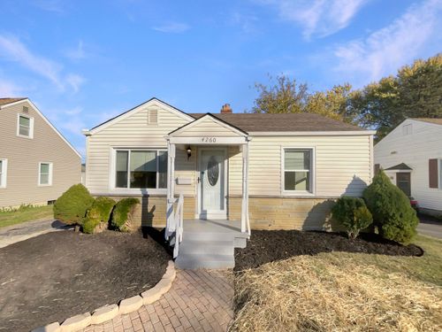 4260 Viola Ave, Grove City, OH, 43123-3206 | Card Image
