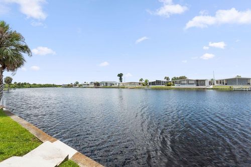 516 Ideal Pl, NORTH PORT, FL, 34287-1528 | Card Image