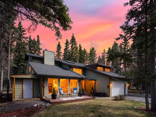 76 Redwood Meadows Dr, Redwood Meadows, AB, T3Z1A3 | Card Image