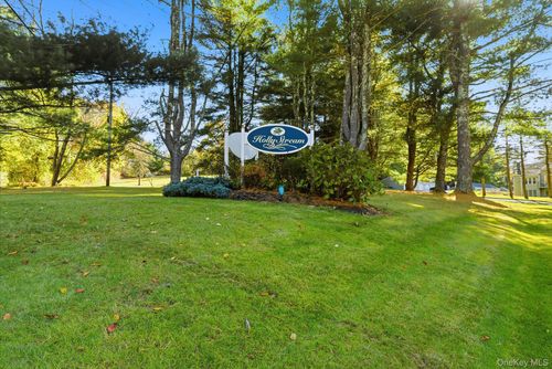 602 Holly Stream Ct, Brewster, NY, 10509-2643 | Card Image