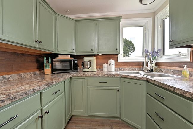 KITCHEN AREA | Image 9