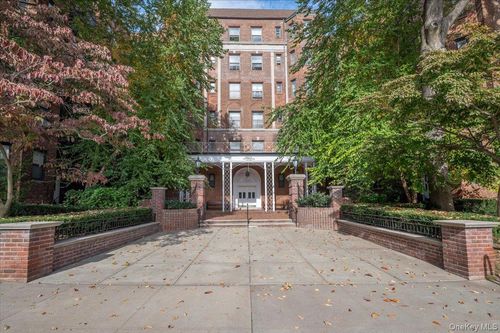 2j-84-51 Beverly Road, New York, NY, 11415 | Card Image