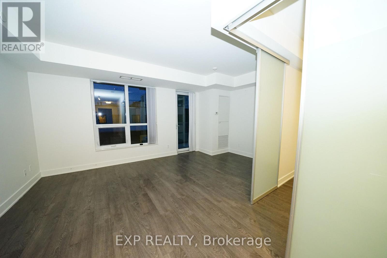 Residential Lease in Toronto (Kensington-Chinatown) 3