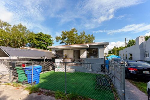 1739-1737 47th Ter, MIAMI, FL, 33142-4048 | Card Image